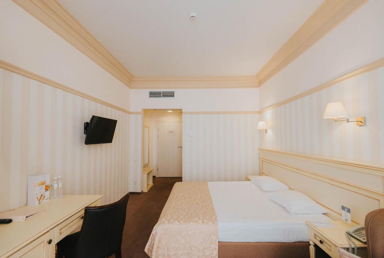 Premier Geneva Hotel Odessa Exterior foto