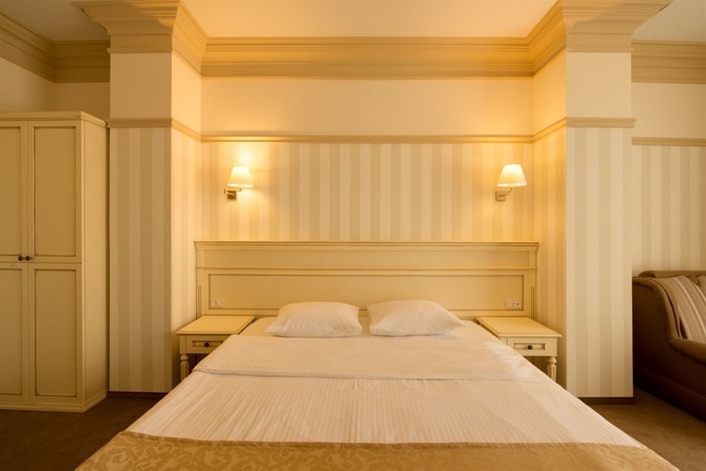 Premier Geneva Hotel Odessa Exterior foto